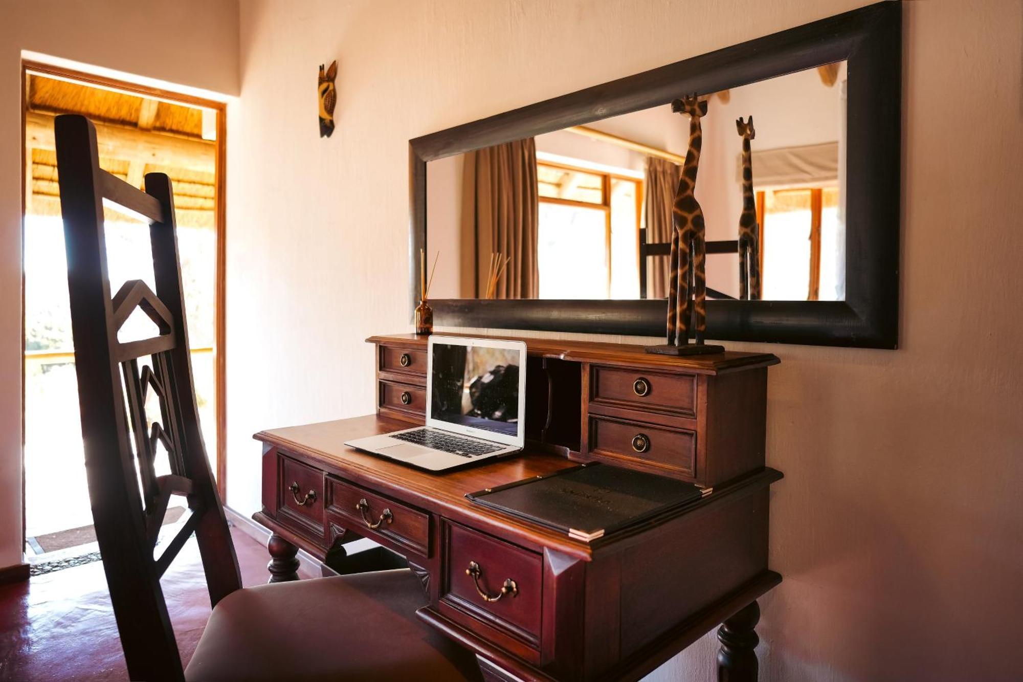 Shibula Safari Lodge ヴェルハヴォンデン・ゲーム・リザーブ エクステリア 写真